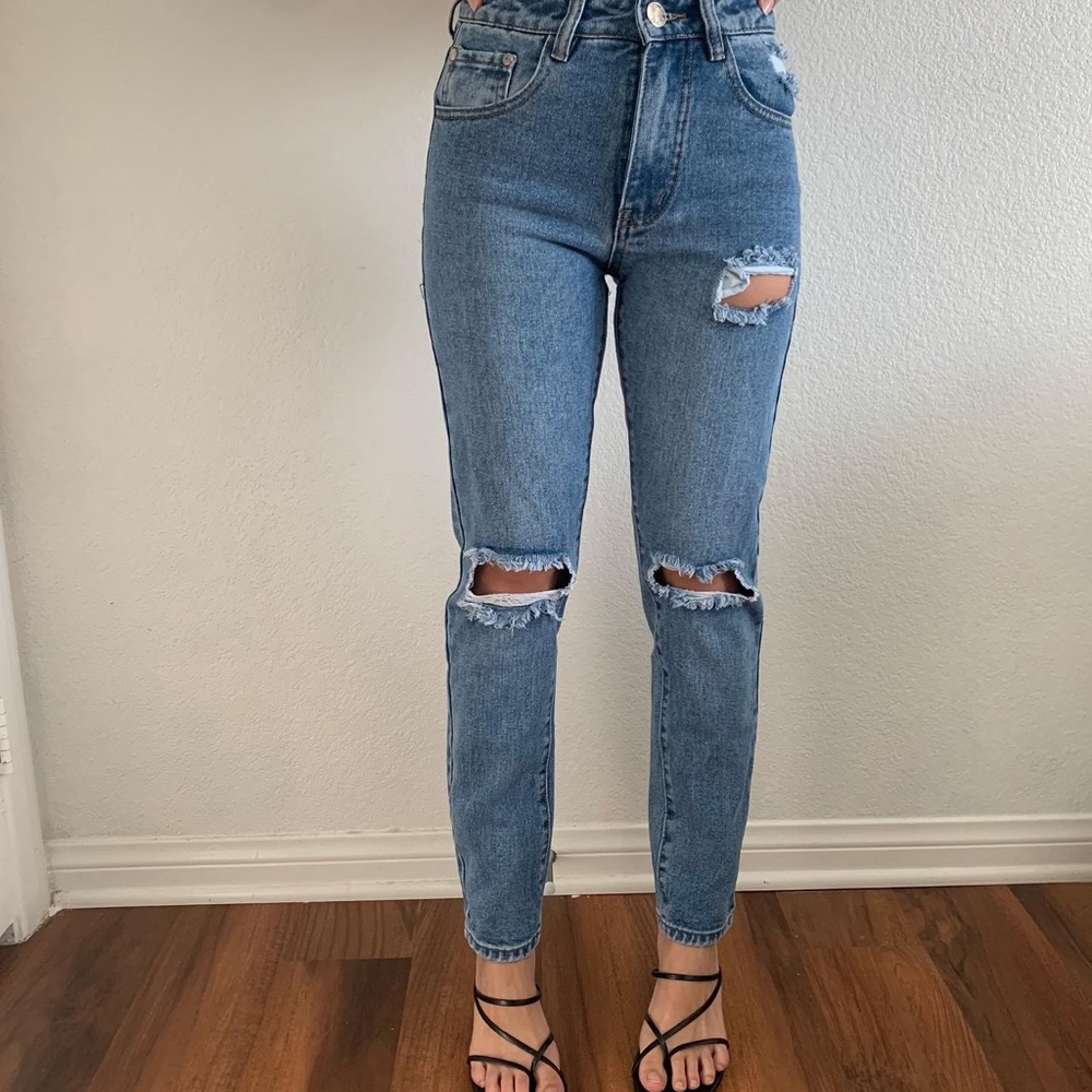 PrincessPolly Hayden knee Rip jeans mid wash denim